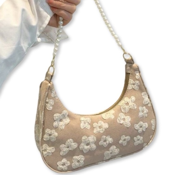 Floral Tan & Cream Floral Print Shoulder Bag with Pearl Chain Strap | NWT | - Picture 6 of 11